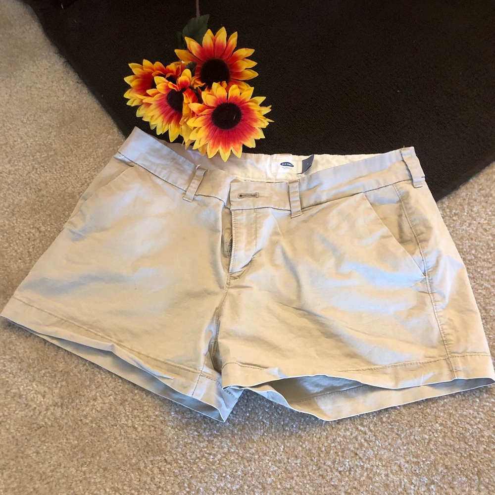 Old navy khaki chino shorts
